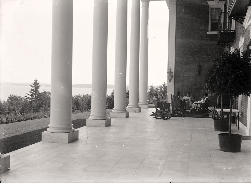 Annie Cobe On The Front Colonade (1910s)