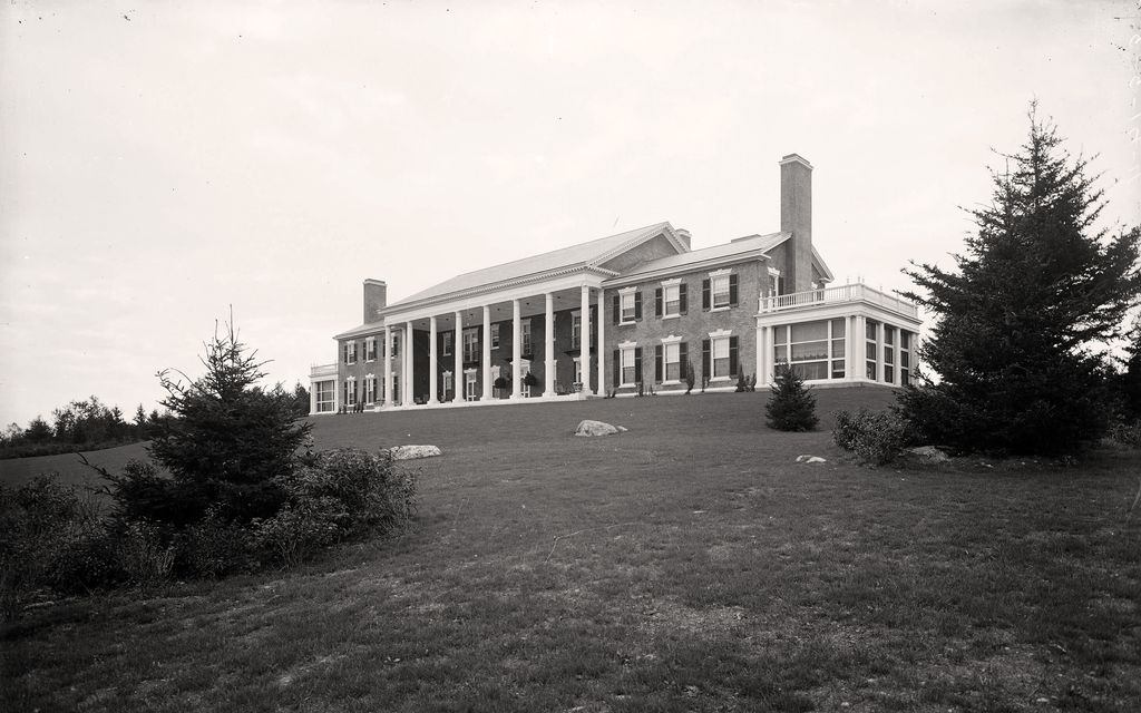 Front Lawn (1910s)