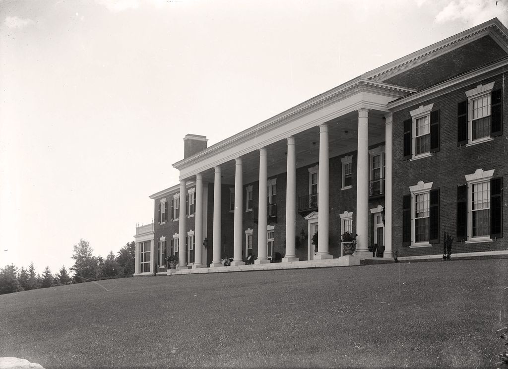Front Lawn (1910s)